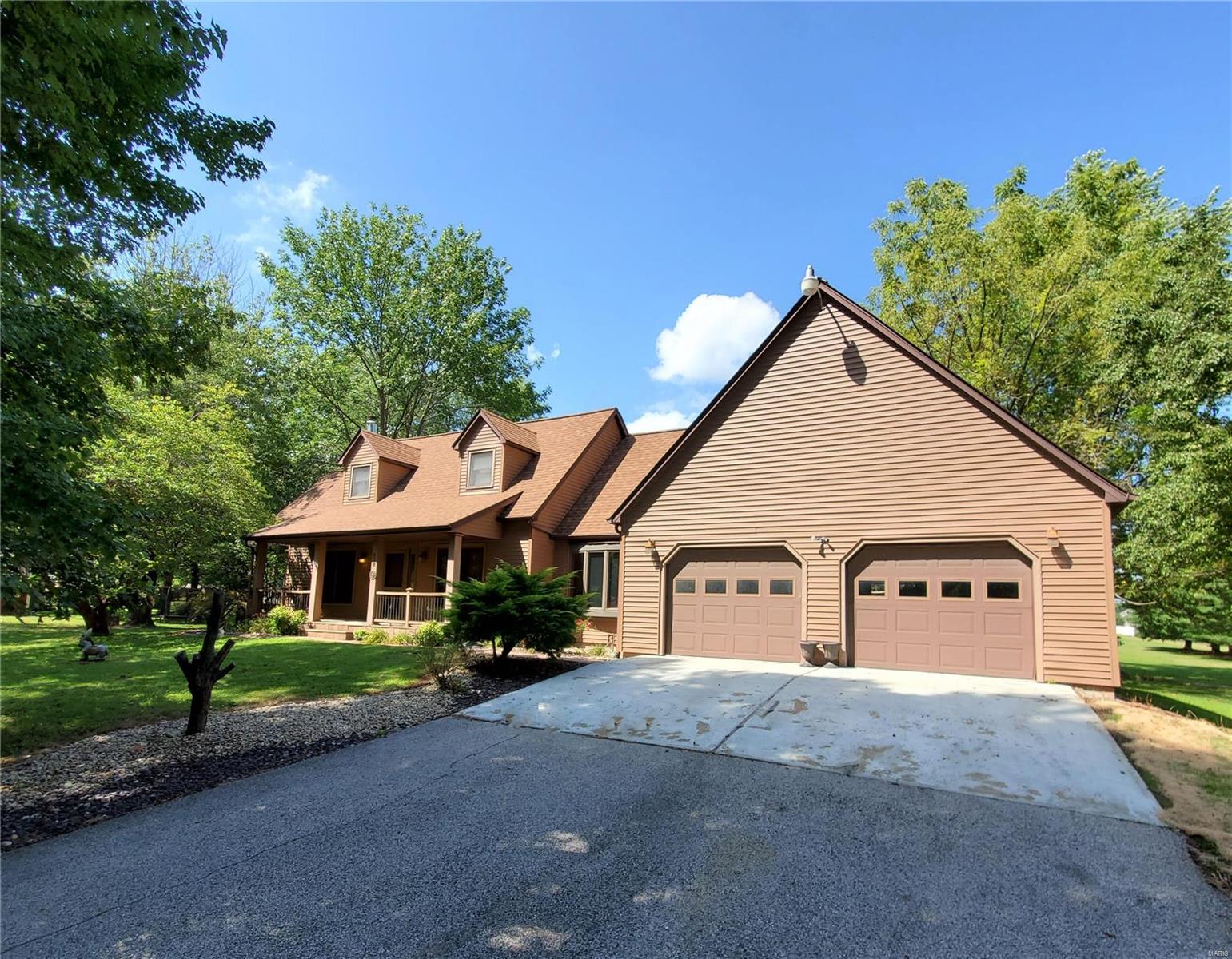 528 Coventry Road Troy, IL 62294 - Photo 1 of 63 Gallery Image 1