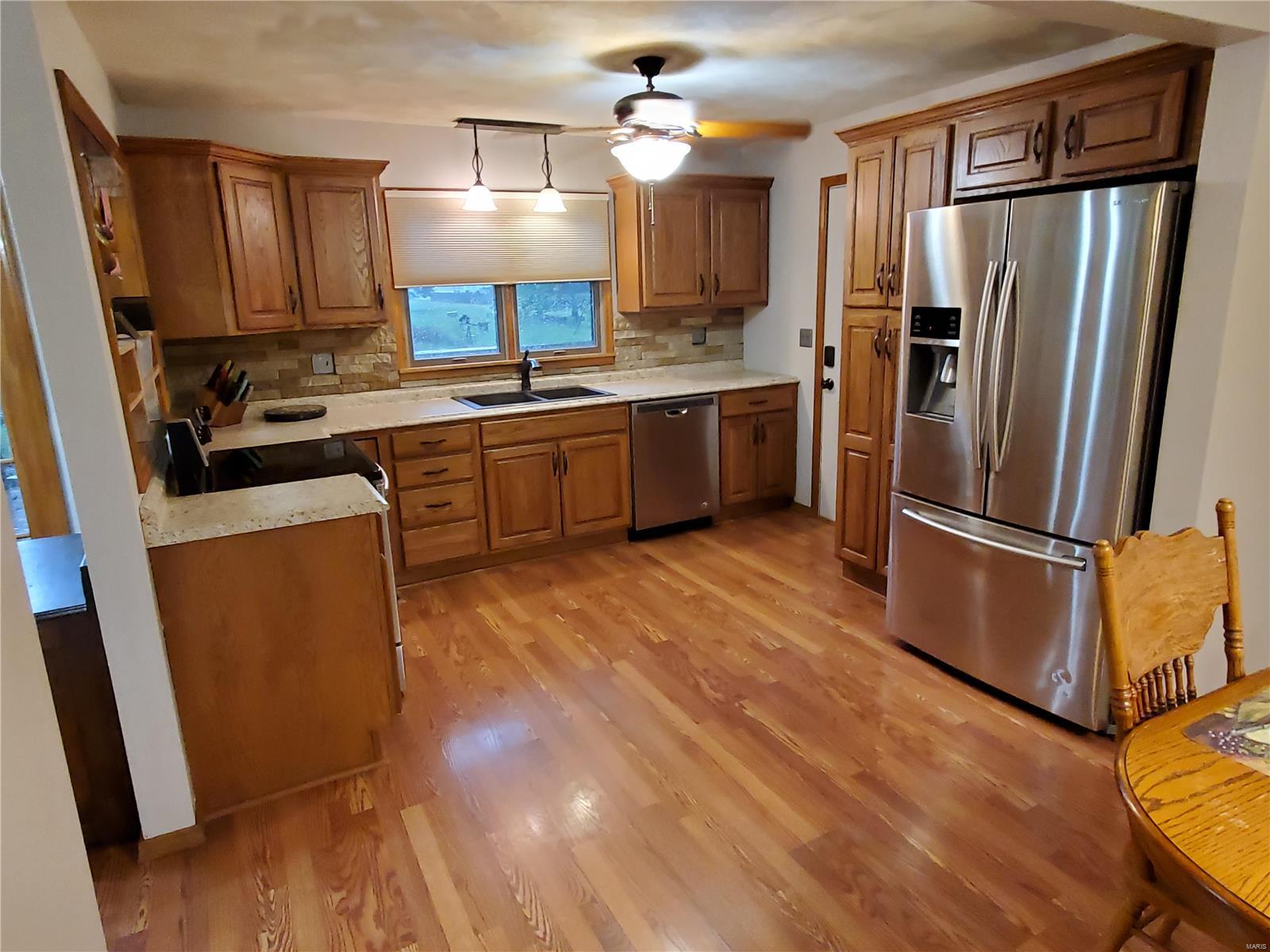 528 Coventry Road Troy, IL 62294 - Photo 26 of 63 Gallery Image 26