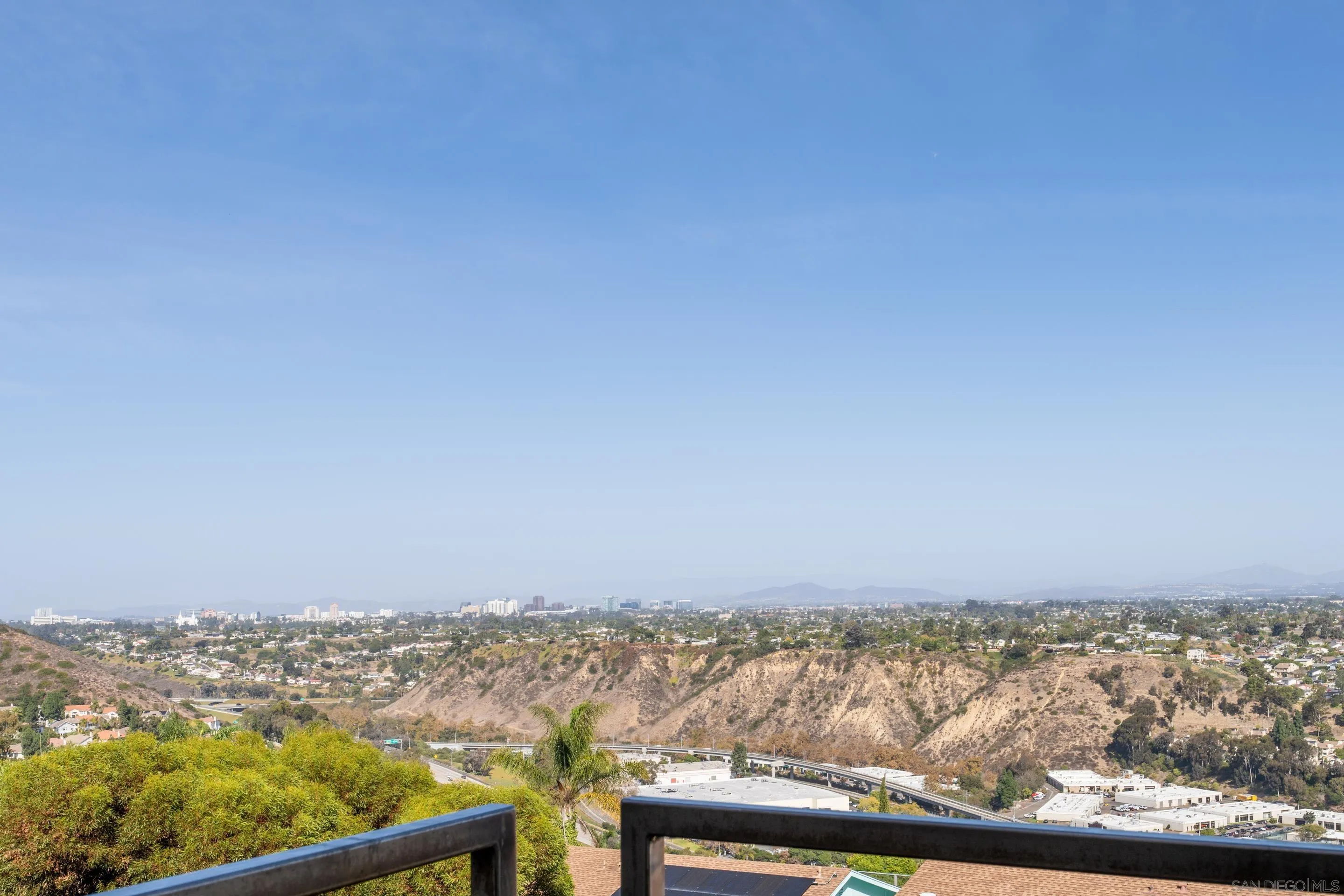 5665 Soledad Mountain Road La Jolla, CA 92037 - Photo 47 of 52 a view of city and ocean