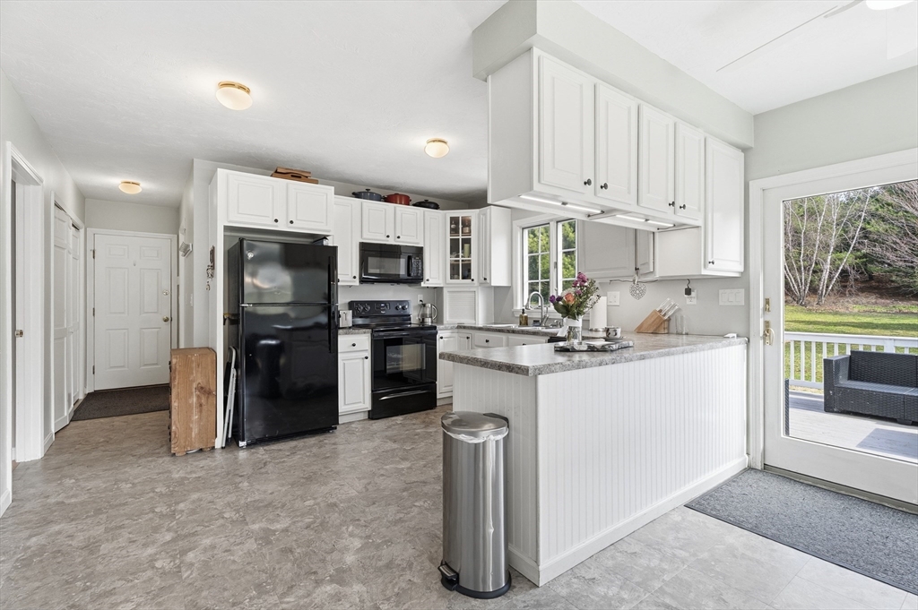 189 General Hobbs Road Holden, MA 01522 - Photo 7 of 32