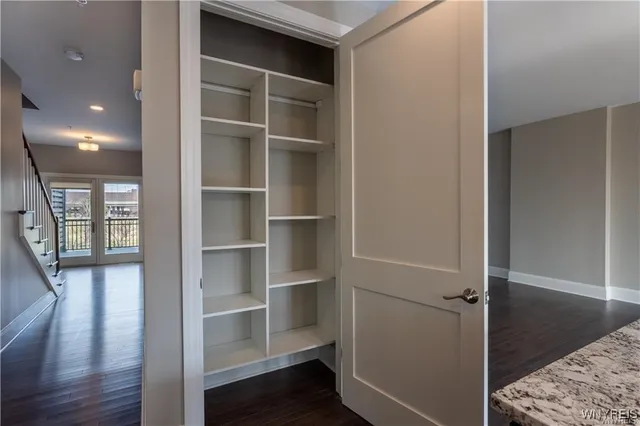 $799,000 | 35 Ojibwa Circle, Buffalo, NY 14202