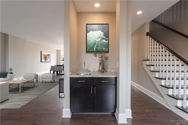 $799,000 | 35 Ojibwa Circle, Buffalo, NY 14202