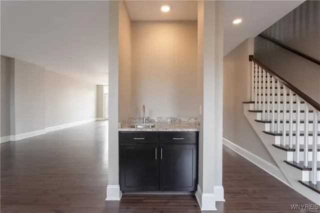 $799,000 | 35 Ojibwa Circle, Buffalo, NY 14202