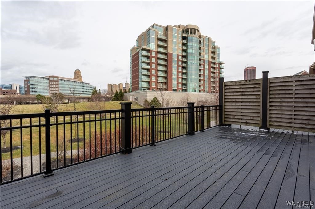 35 Ojibwa Circle Buffalo, NY 14202 - Photo 27 of 45