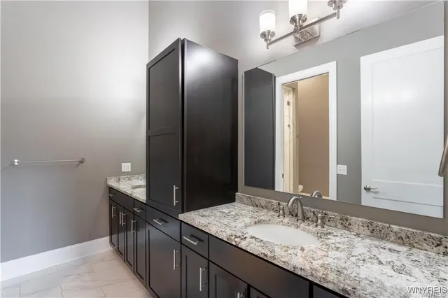 $799,000 | 35 Ojibwa Circle, Buffalo, NY 14202