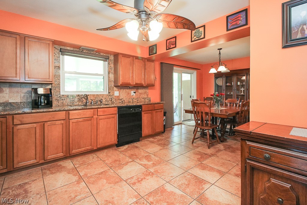 7084 Adkins Road Mentor, OH 44060 - Photo 6 of 32 Gallery Image 6