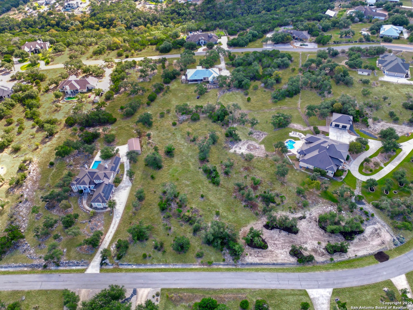 7627 Ramble Ridge San Antonio, TX 78266 - Photo 3 of 8