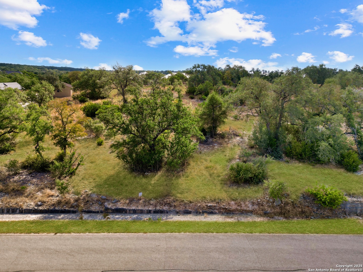 7627 Ramble Ridge San Antonio, TX 78266 - Photo 6 of 8