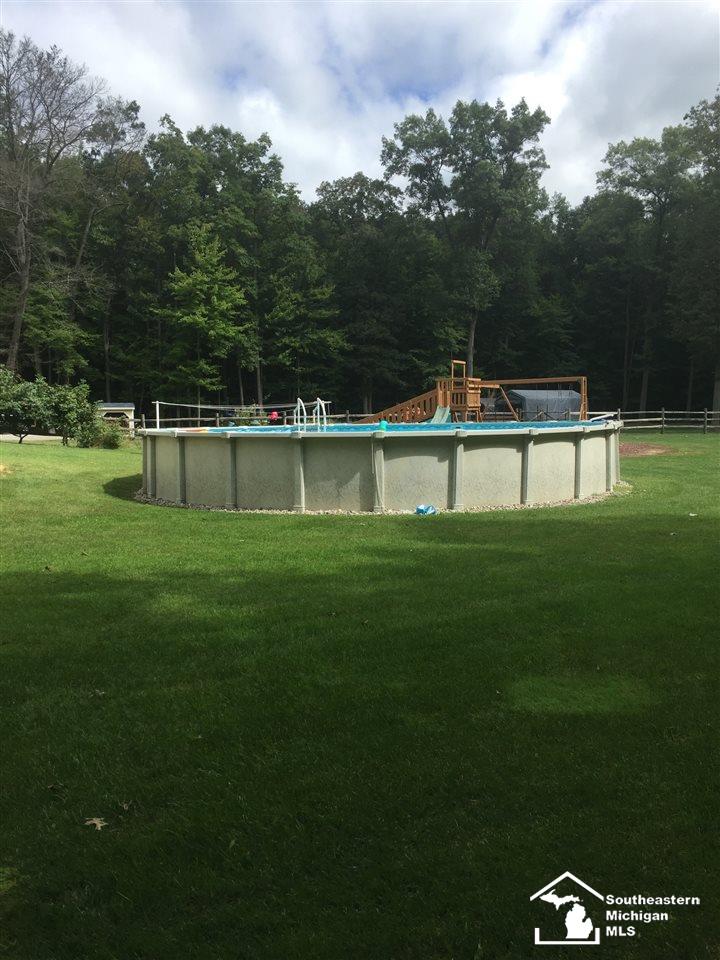 5403 Wells Road Petersburg, MI 49270 - Photo 8 of 44 Pool 33 ft round