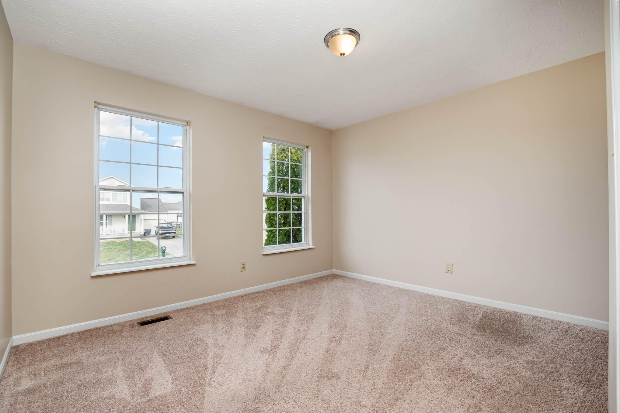 10374 Remy Lane Florence, KY 41042 - Photo 12 of 24 Gallery Image 12