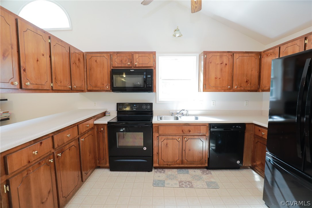 9112 Squirrel Level Road Petersburg, VA 23803 - Photo 16 of 50 Gallery Image 16