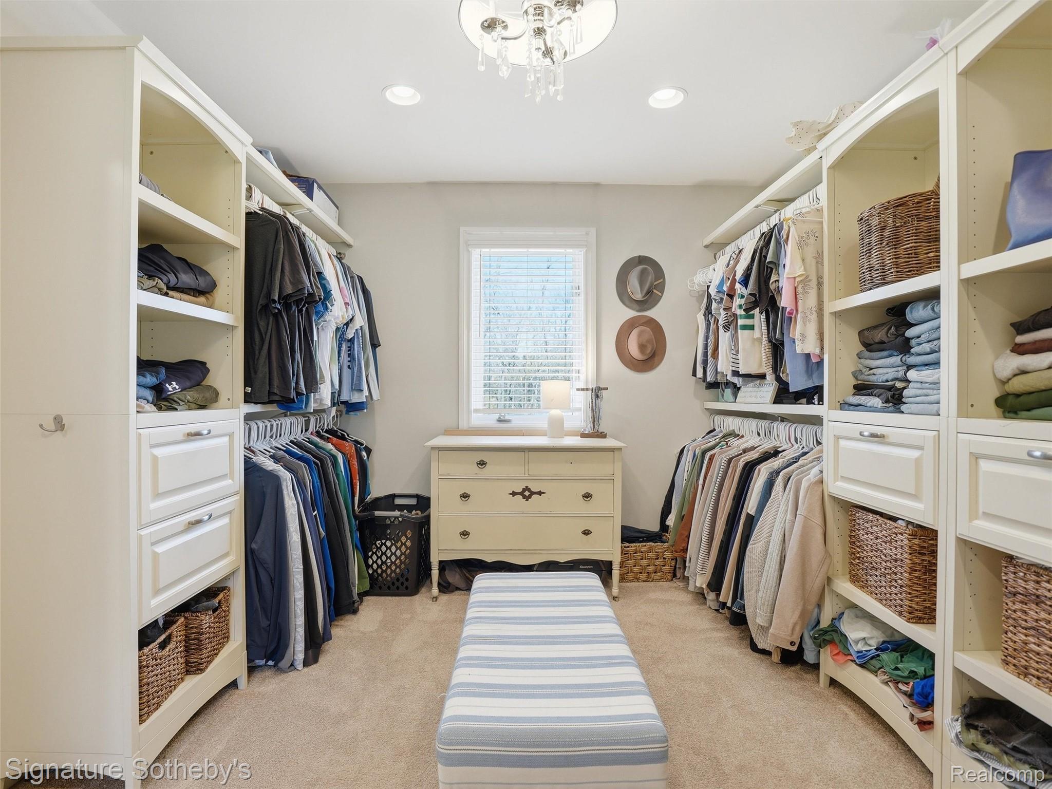 1595 Carriage Way Rochester, MI 48307 - Photo 63 of 78 Walk in closet featuring light colored carpet