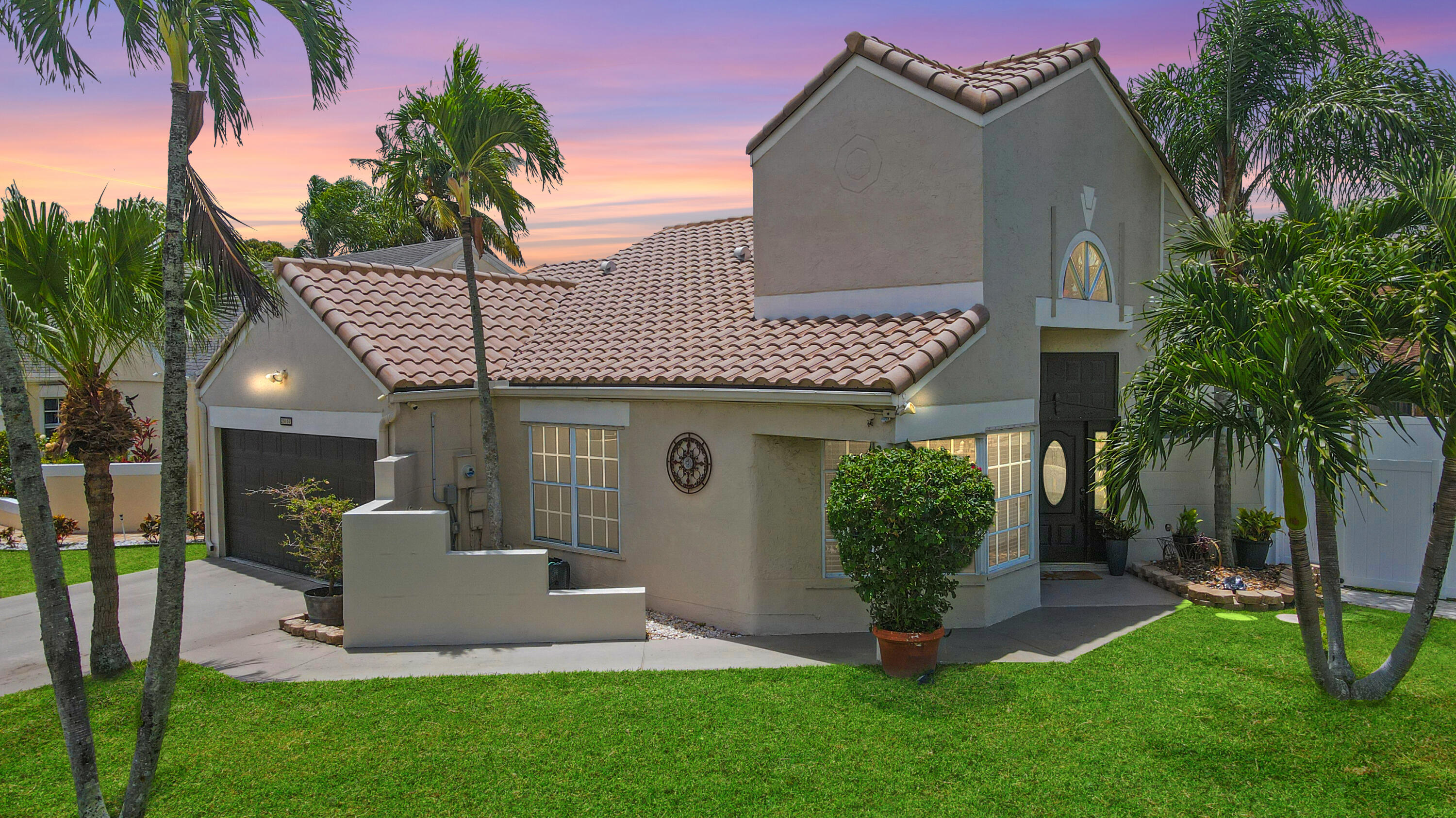 23157 Bentley Place Boca Raton, FL 33433 - Photo 2 of 63 dusktodawn2
