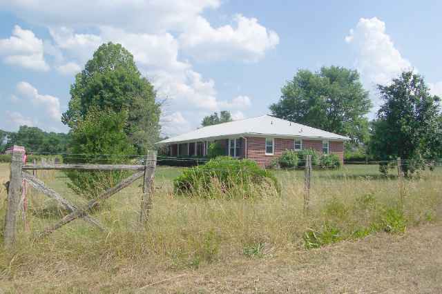 298 Davis Road Pelzer, SC 29669 - Photo 5 of 21