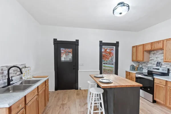 $199,900 | 144 East Park Street, Montello, WI 53949