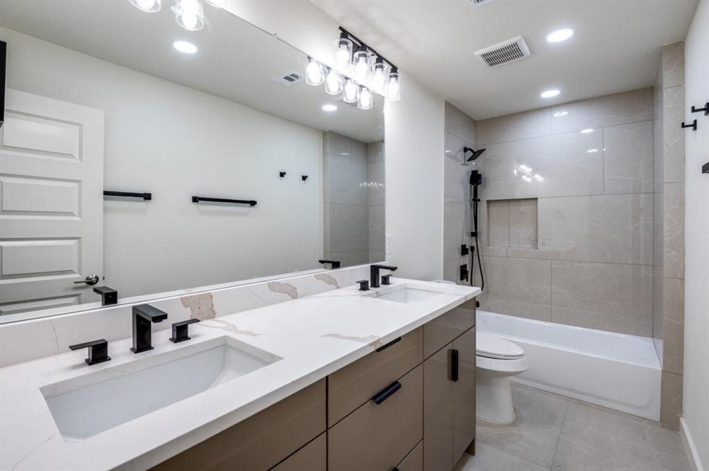 3401 Cross Bend Road Plano, TX 75023 - Photo 17 of 26