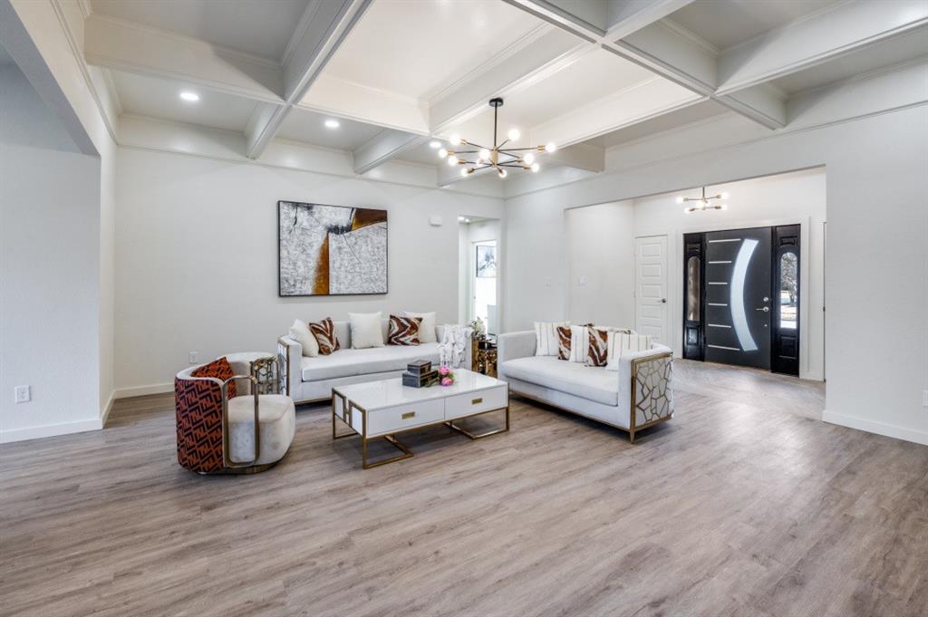 3401 Cross Bend Road Plano, TX 75023 - Photo 3 of 26