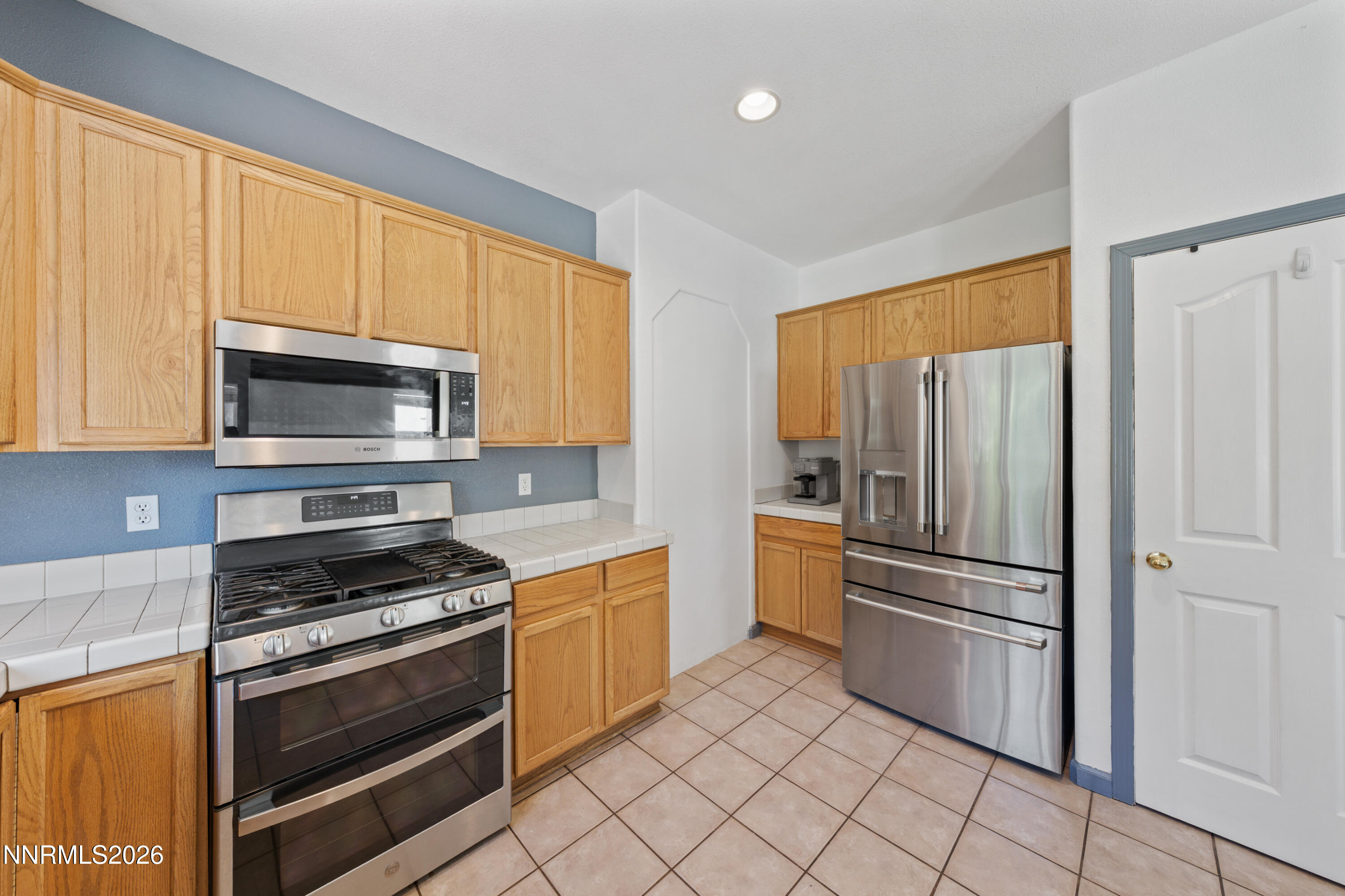 9640 Silver Desert Way Reno, NV 89506 - Photo 30 of 70 A7V02135