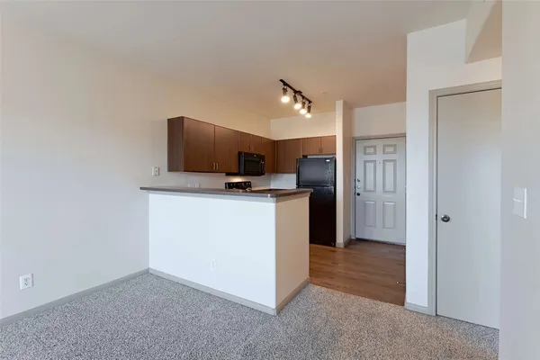 $1,070 | 12800 Center Lake Drive, Unit 225, Austin, TX 78753