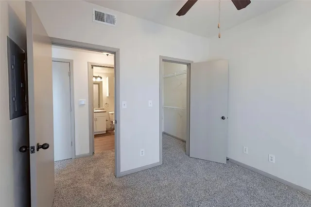 $1,079 | 12800 Center Lake Drive, Unit 225, Austin, TX 78753