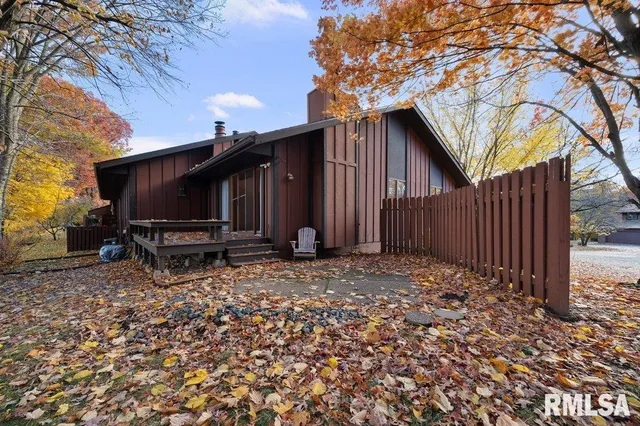 $235,000 | 4828 6th Ave Drive, Moline, IL 61265