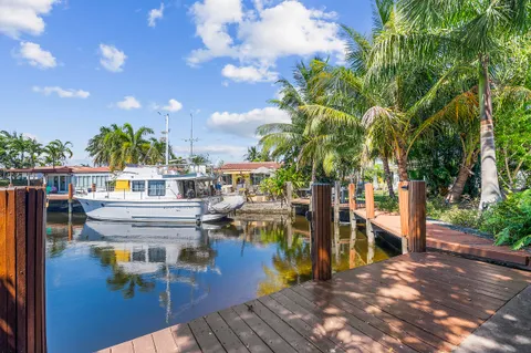 $825,000 | 901 Guava Isle, Fort Lauderdale, FL 33315