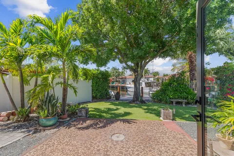 $825,000 | 901 Guava Isle, Fort Lauderdale, FL 33315
