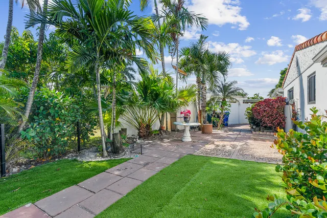 $825,000 | 901 Guava Isle, Fort Lauderdale, FL 33315