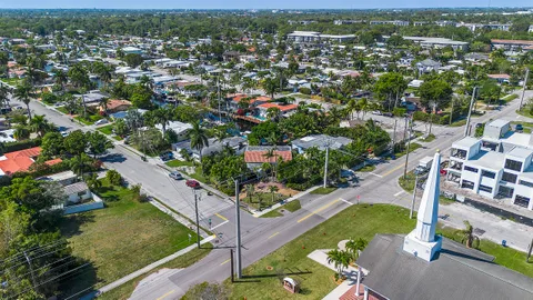 $825,000 | 901 Guava Isle, Fort Lauderdale, FL 33315