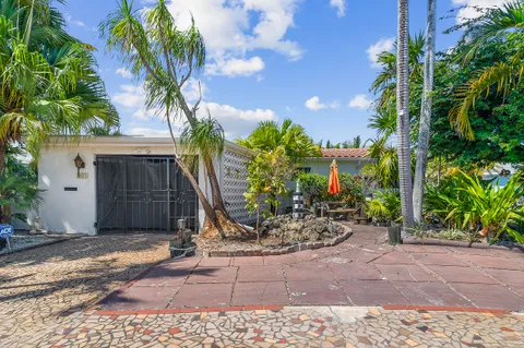 $825,000 | 901 Guava Isle, Fort Lauderdale, FL 33315