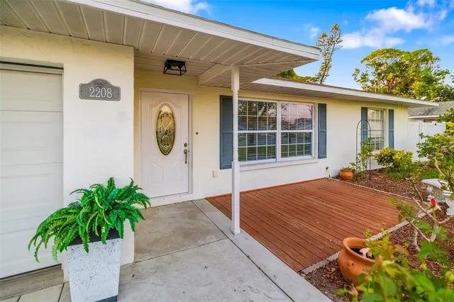 $485,000 | 2208 34th Street West, Bradenton, FL 34205