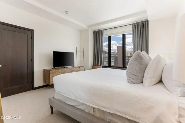 $3,000,000 | 701 West Lionshead Circle, Unit W404, Vail, CO 81657