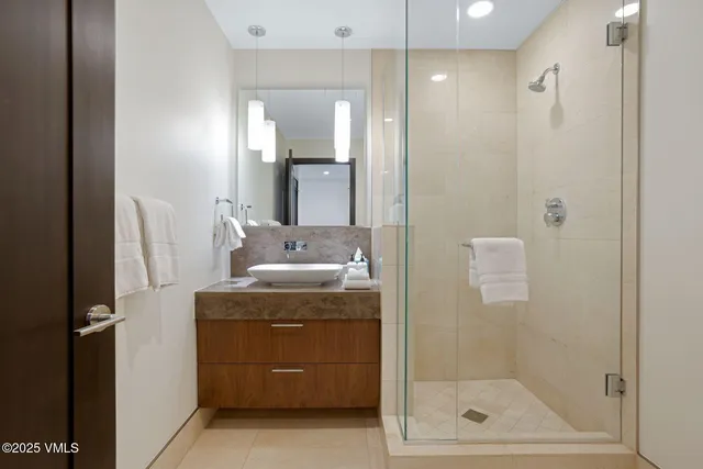 $3,000,000 | 701 West Lionshead Circle, Unit W404, Vail, CO 81657