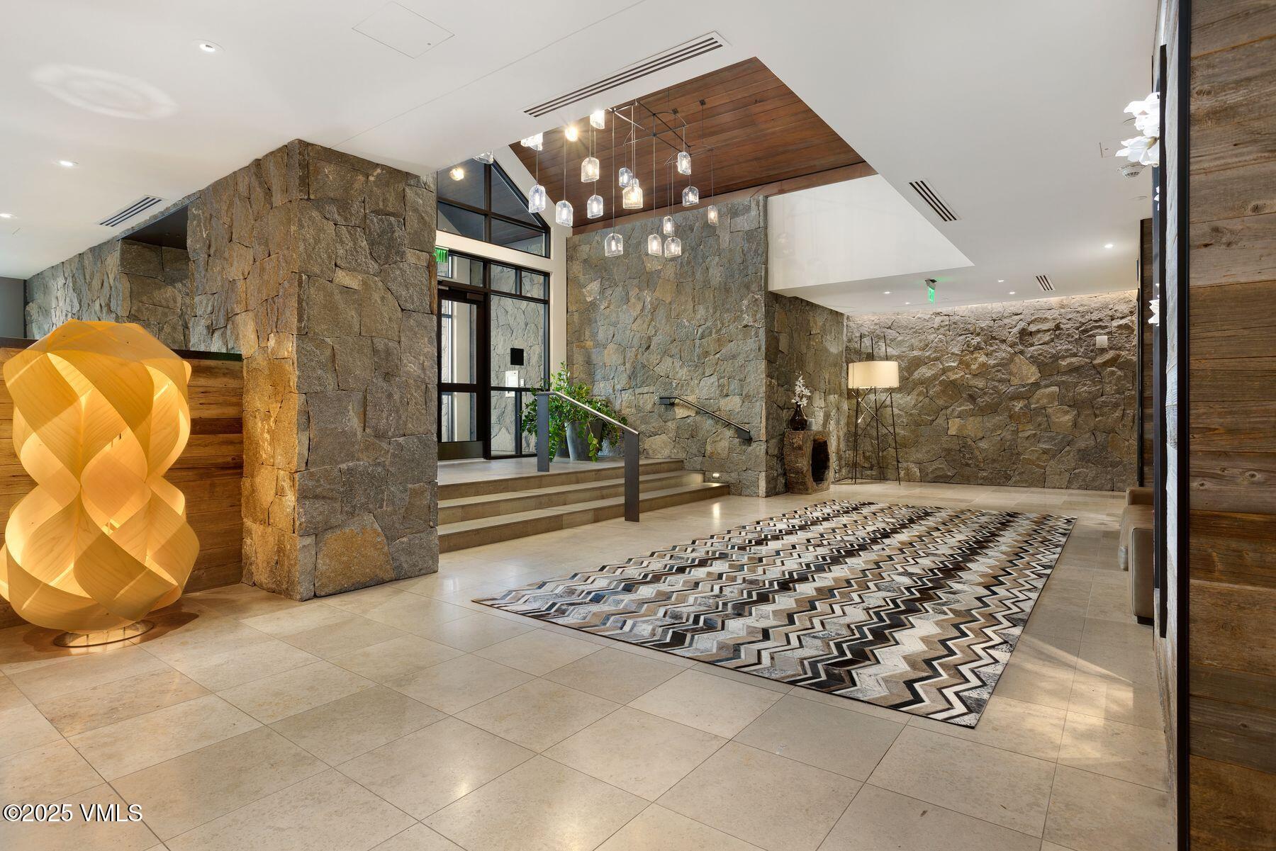 701 West Lionshead Circle, Unit W404 Vail, CO 81657 - Photo 31 of 45 photo_online_032