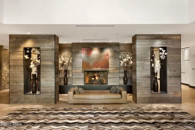 $3,000,000 | 701 West Lionshead Circle, Unit W404, Vail, CO 81657