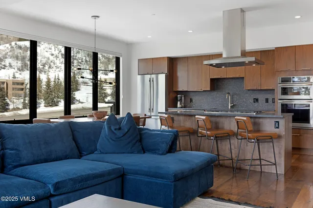 $3,000,000 | 701 West Lionshead Circle, Unit W404, Vail, CO 81657