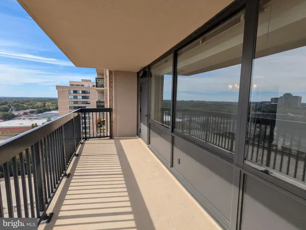 $2,699 | 3709 South George Mason Drive, Unit 1610E, Falls Church, VA 22041