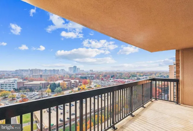 $2,700 | 3709 South George Mason Drive, Unit 1610E, Falls Church, VA 22041