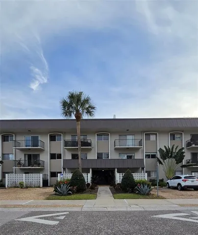 $1,500 | 4606 West Gray Street, Unit 204, Tampa, FL 33609