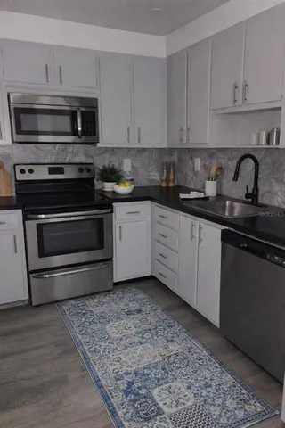 $1,500 | 4606 West Gray Street, Unit 204, Tampa, FL 33609