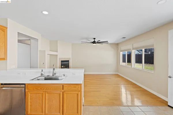 $750,000 | 5019 Fernbank Way, Antioch, CA 94531