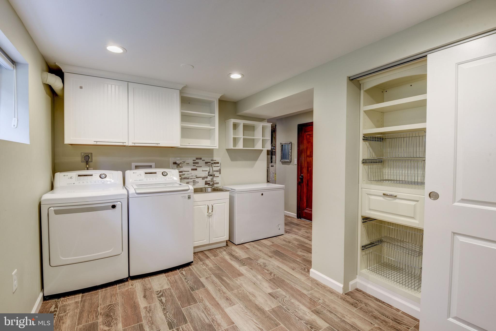 323 Oglethorpe Street Northwest Washington, DC 20011 - Photo 17 of 21 Laundry Room
