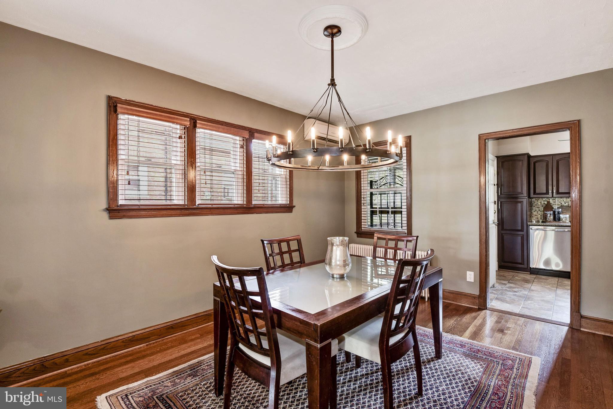 323 Oglethorpe Street Northwest Washington, DC 20011 - Photo 5 of 21 Dining Room