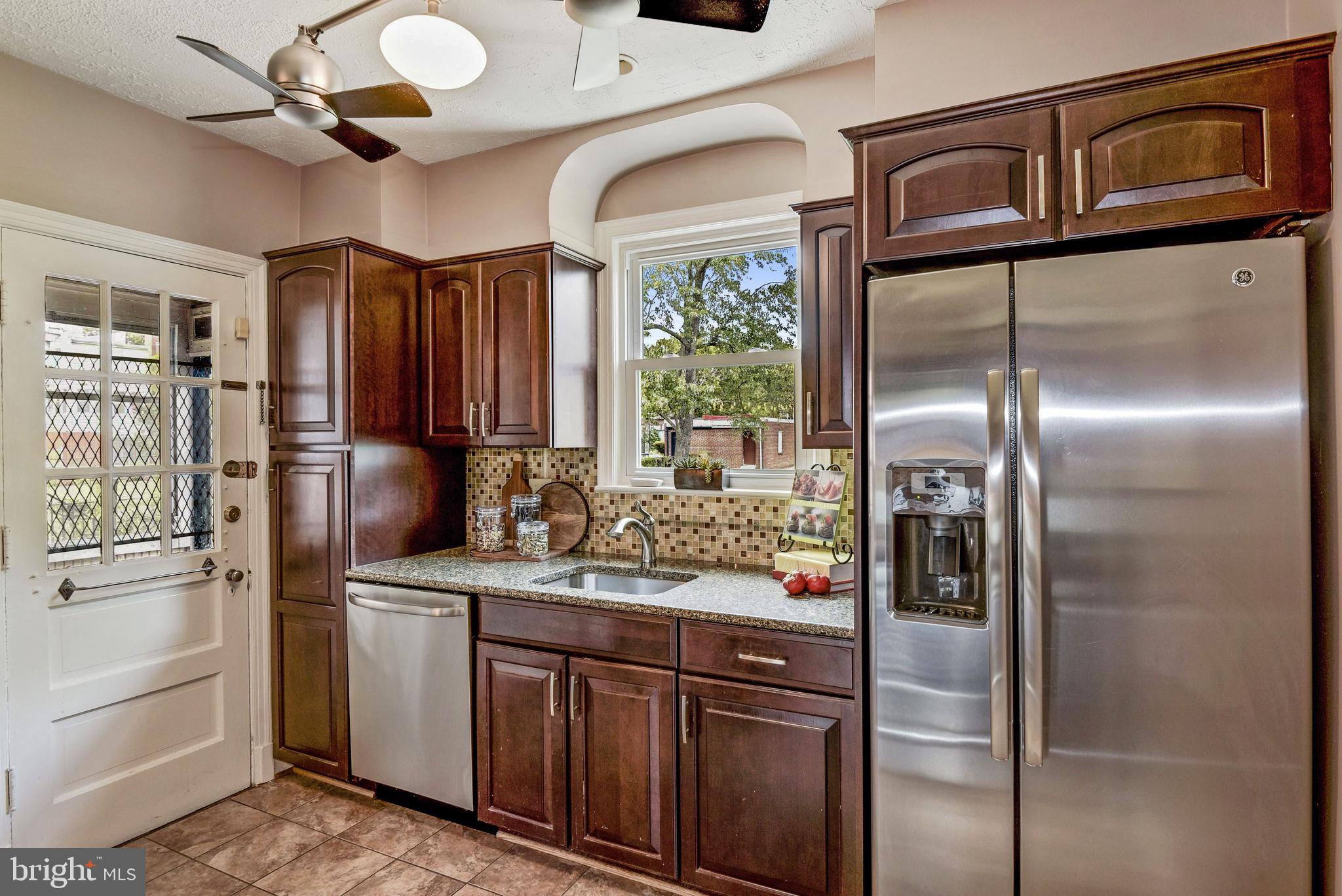 323 Oglethorpe Street Northwest Washington, DC 20011 - Photo 6 of 21 Kitchen