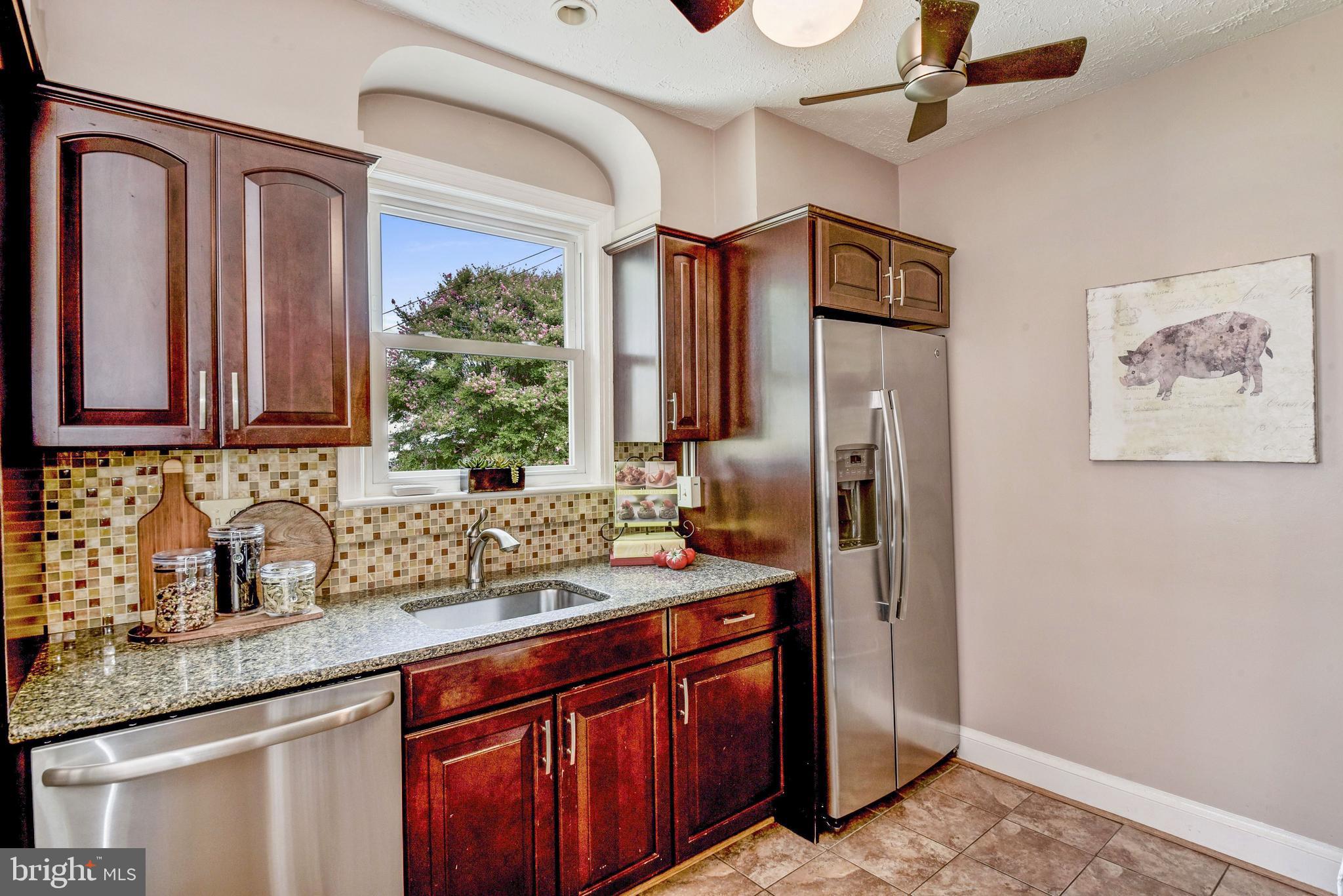 323 Oglethorpe Street Northwest Washington, DC 20011 - Photo 7 of 21 Kitchen