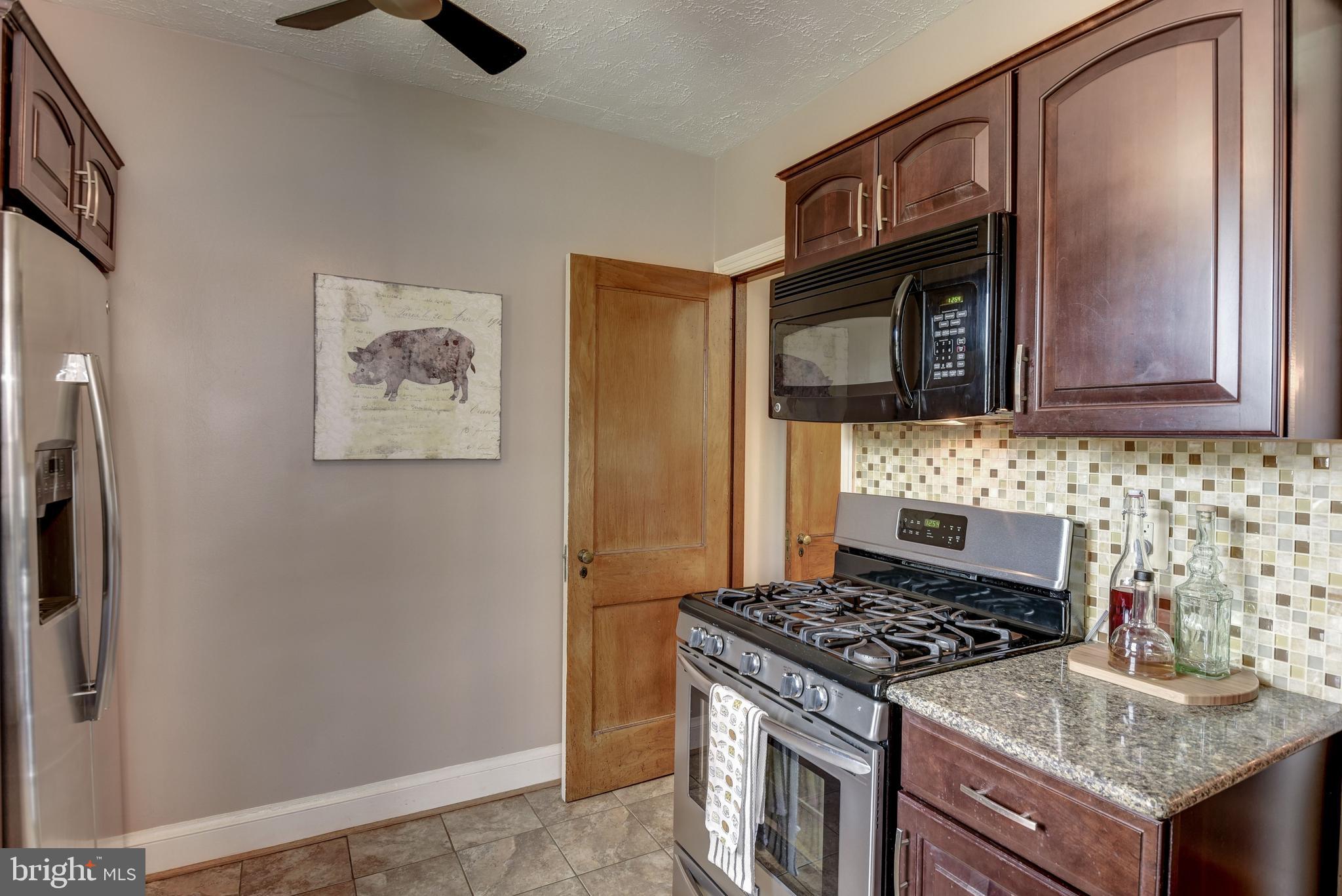323 Oglethorpe Street Northwest Washington, DC 20011 - Photo 8 of 21 Kitchen