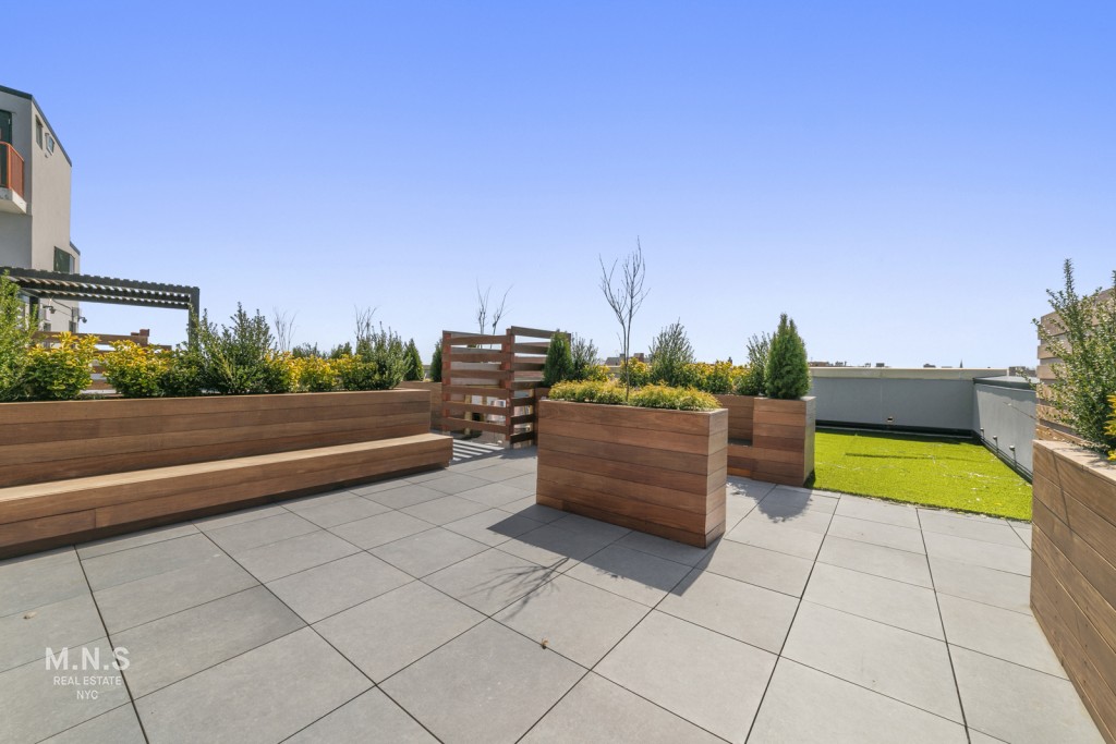 93 Linden Street, Unit J4 Brooklyn, NY 11221 - Photo 2 of 35