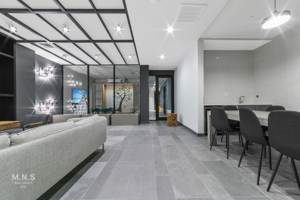 93 Linden Street, Unit J4 Brooklyn, NY 11221 - Photo 8 of 35