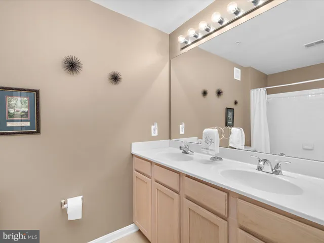 $325,000 | 1976 Scotts Crossing Way, Unit 103, Annapolis, MD 21401