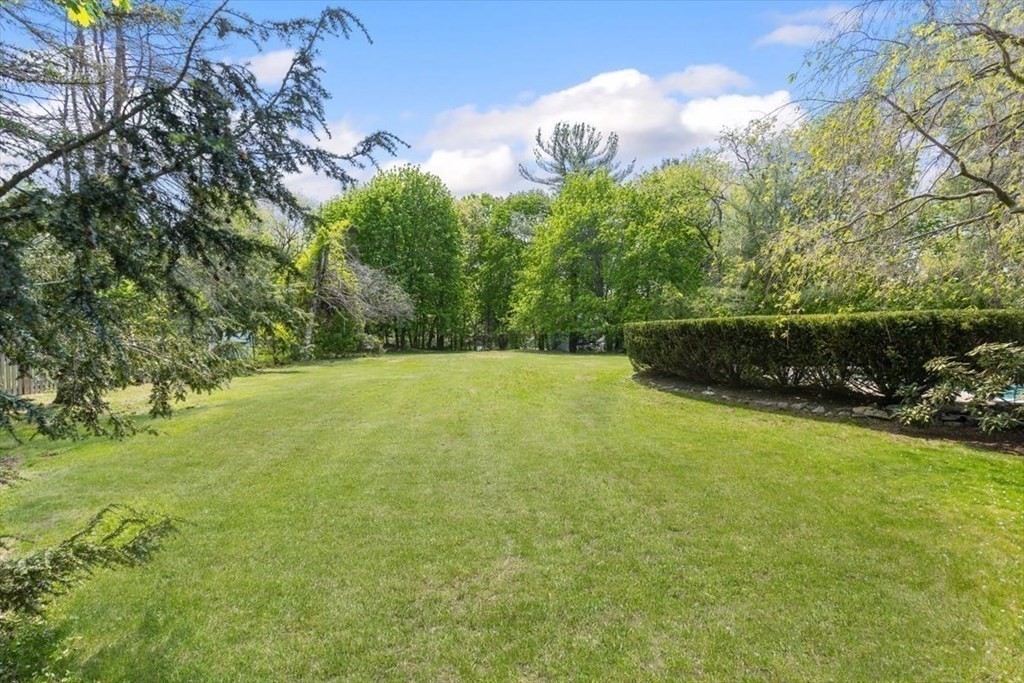 21 Berkley Circle Hingham, MA 02043 - Photo 27 of 34 a view of a green yard